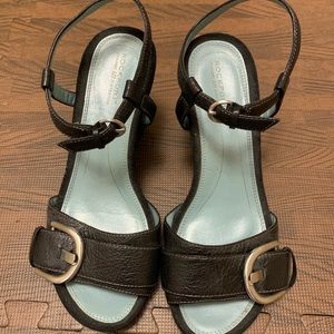 2/$10 Rockport High Heels US 6.5